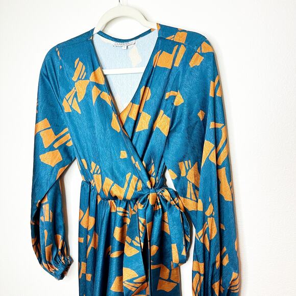 DIARRABLU NWOT Gyraf Blue Satin Marieme True Wrap Long Sleeve Maxi Dress Small - Picture 4 of 9